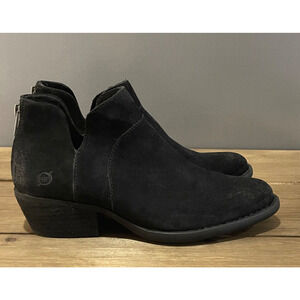 BORN Women's Shari Booties Size 7 Black Distressed Suede Zip Up BR0041009